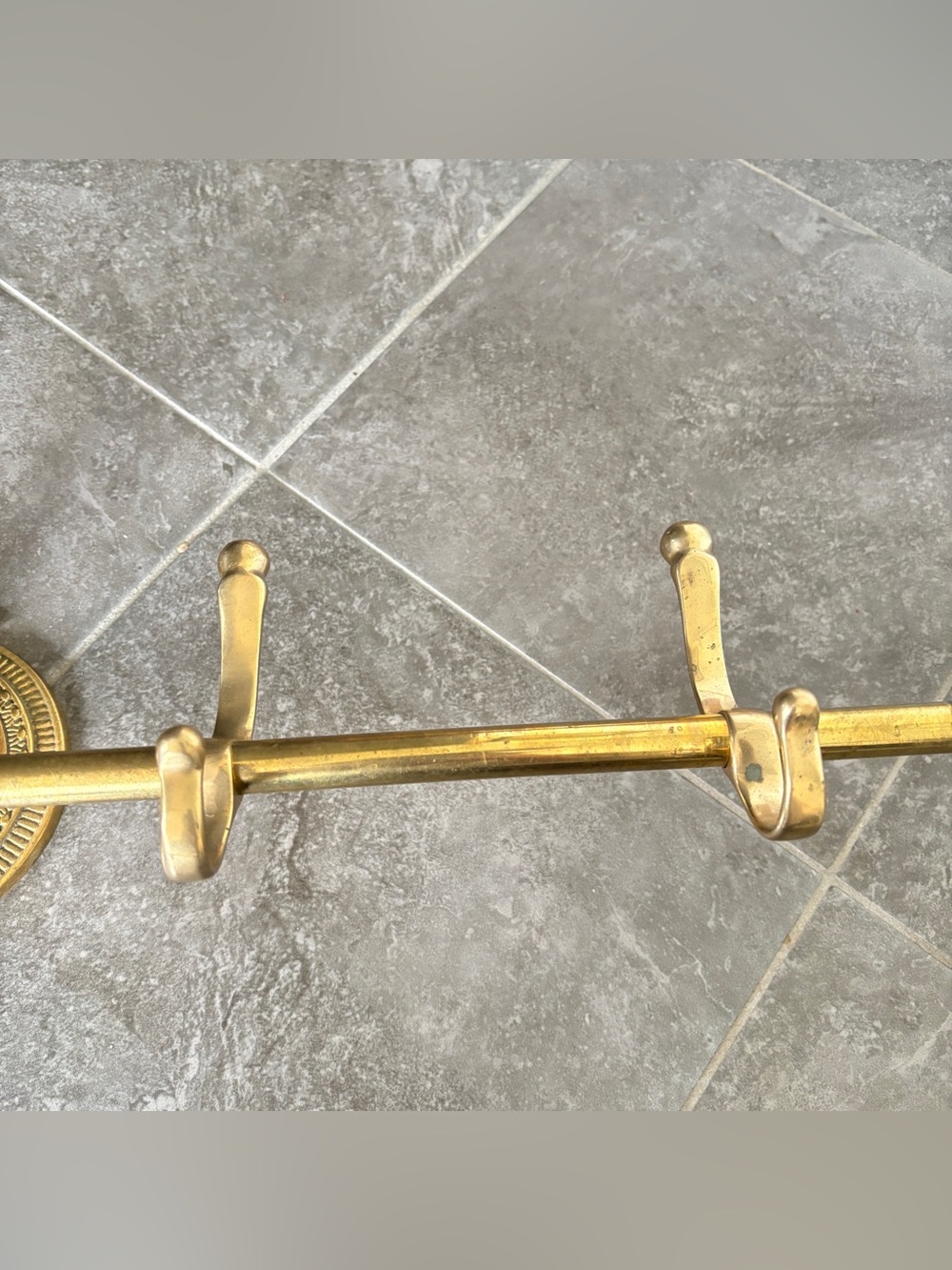 Vintage 3.5 ft Brass Horse Head Tack Rack Coat Rack, Equestrian Entryway 5 Hooks - Picture 4 of 16